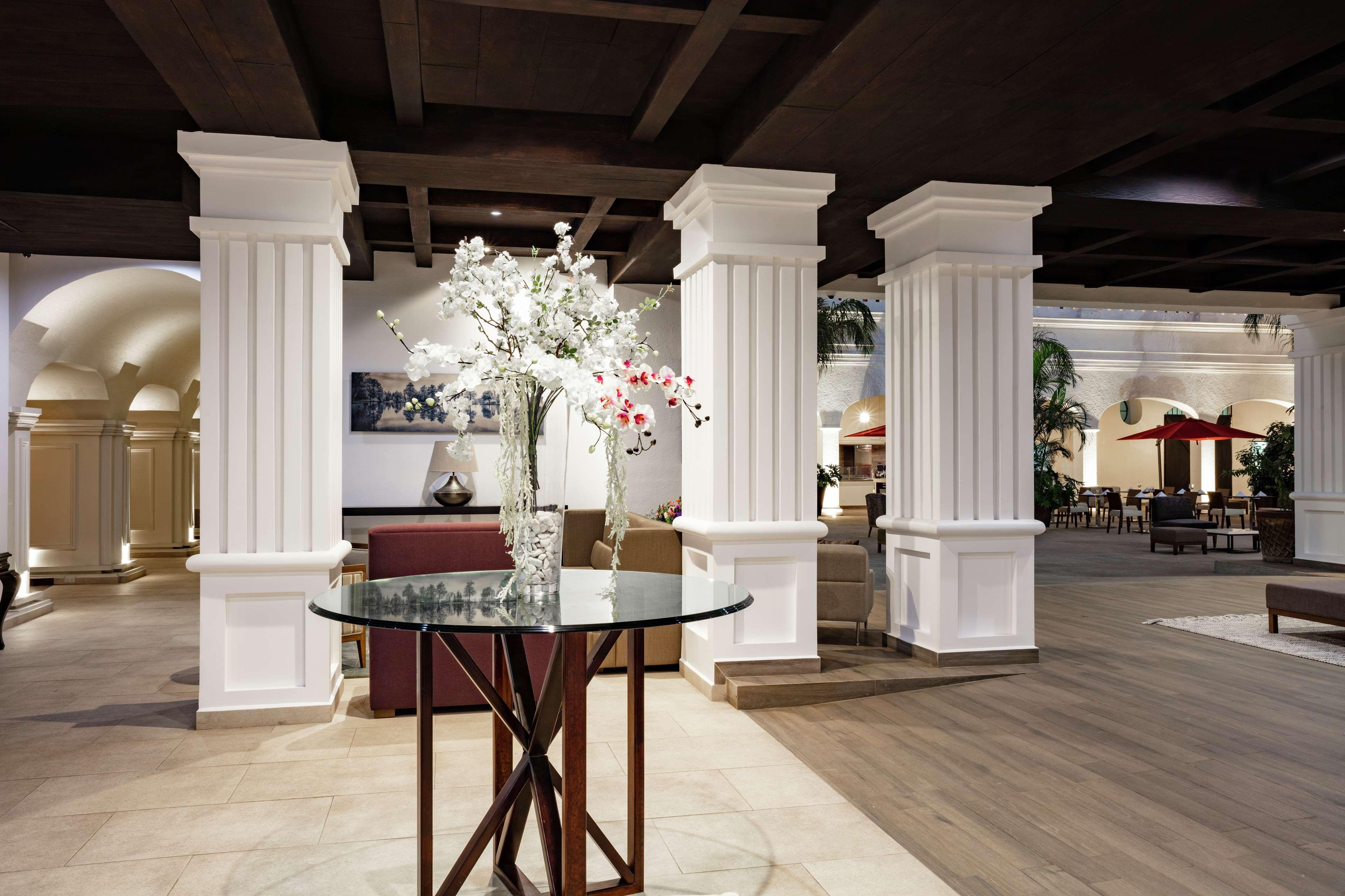 Doubletree By Hilton Toluca Exterior foto