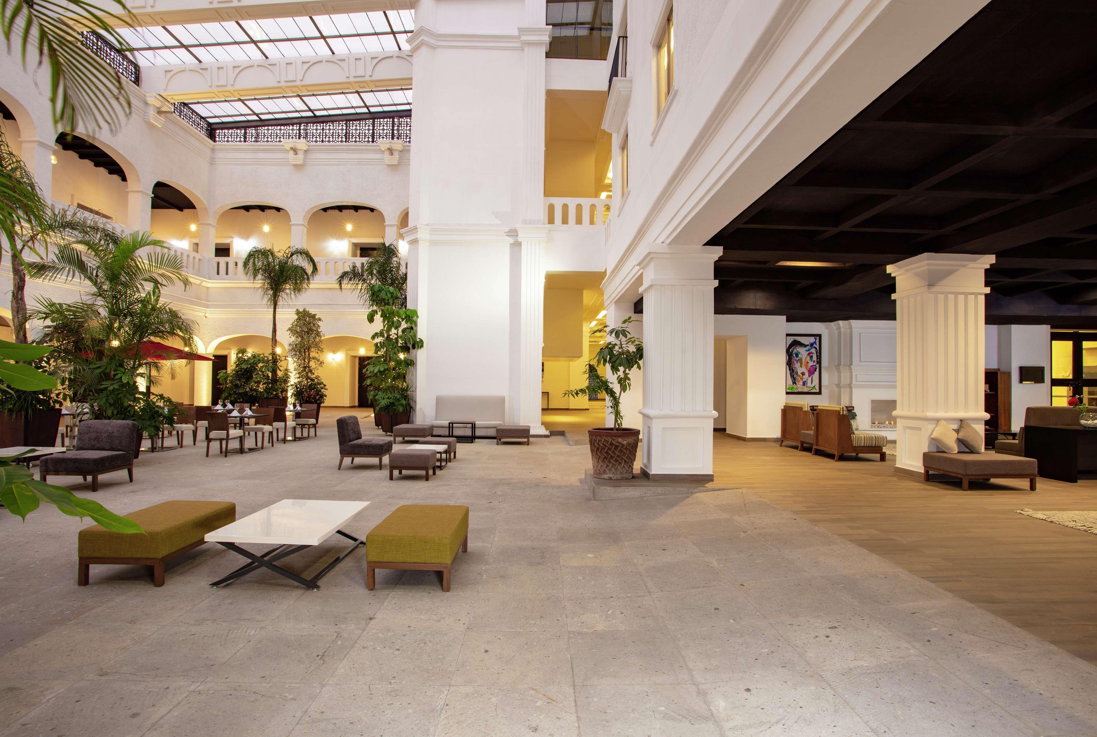 Doubletree By Hilton Toluca Exterior foto