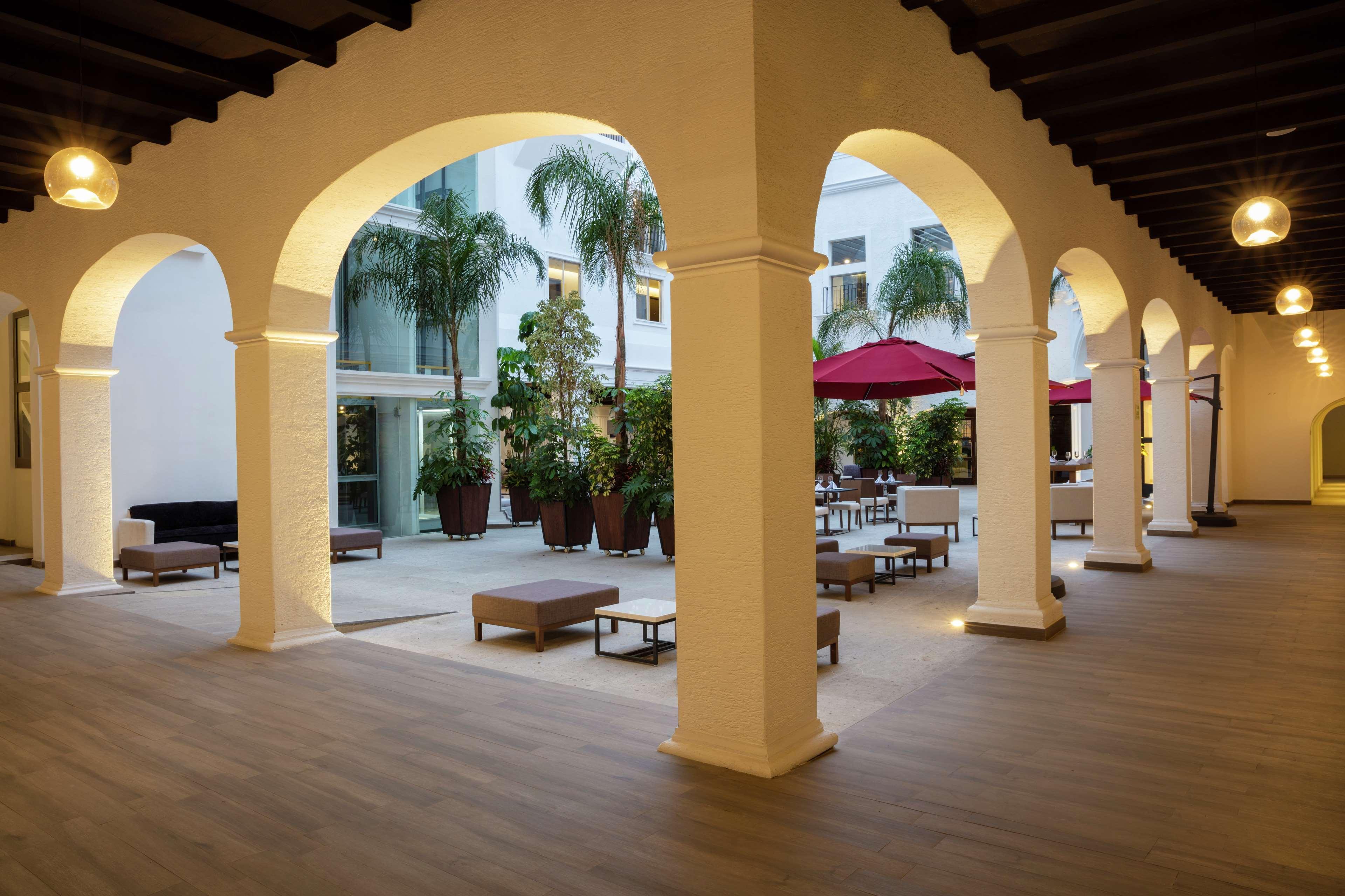 Doubletree By Hilton Toluca Exterior foto