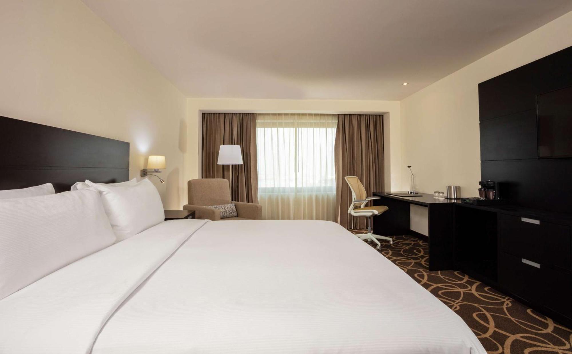 Doubletree By Hilton Toluca Exterior foto