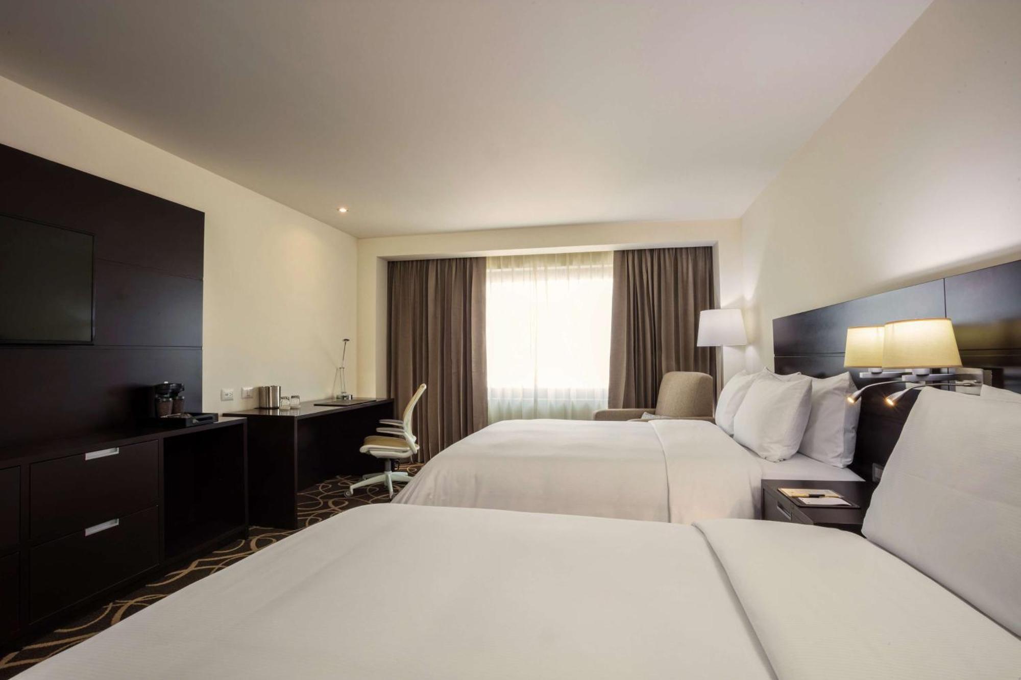 Doubletree By Hilton Toluca Exterior foto
