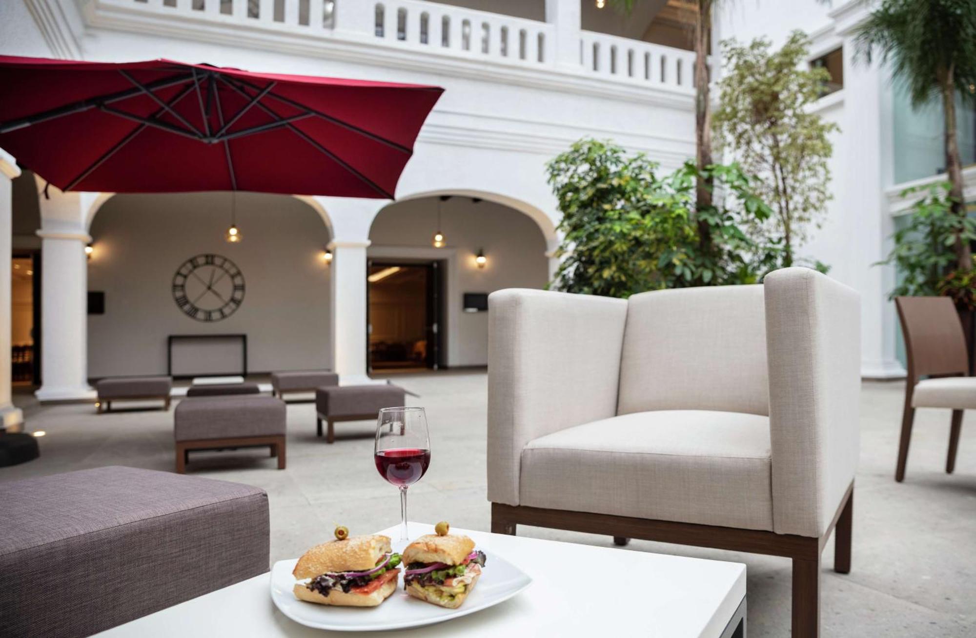 Doubletree By Hilton Toluca Exterior foto